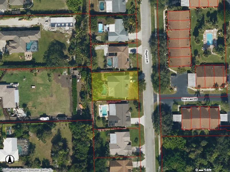10731 Regent Cir, Naples