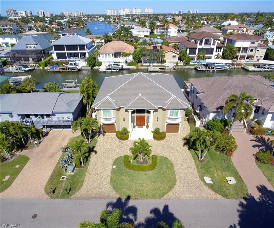 367 Lagoon Ave - Photo 1