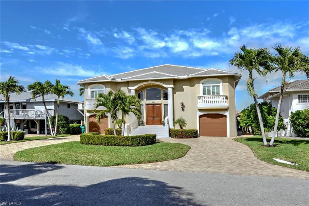 367 Lagoon Ave - Photo 2