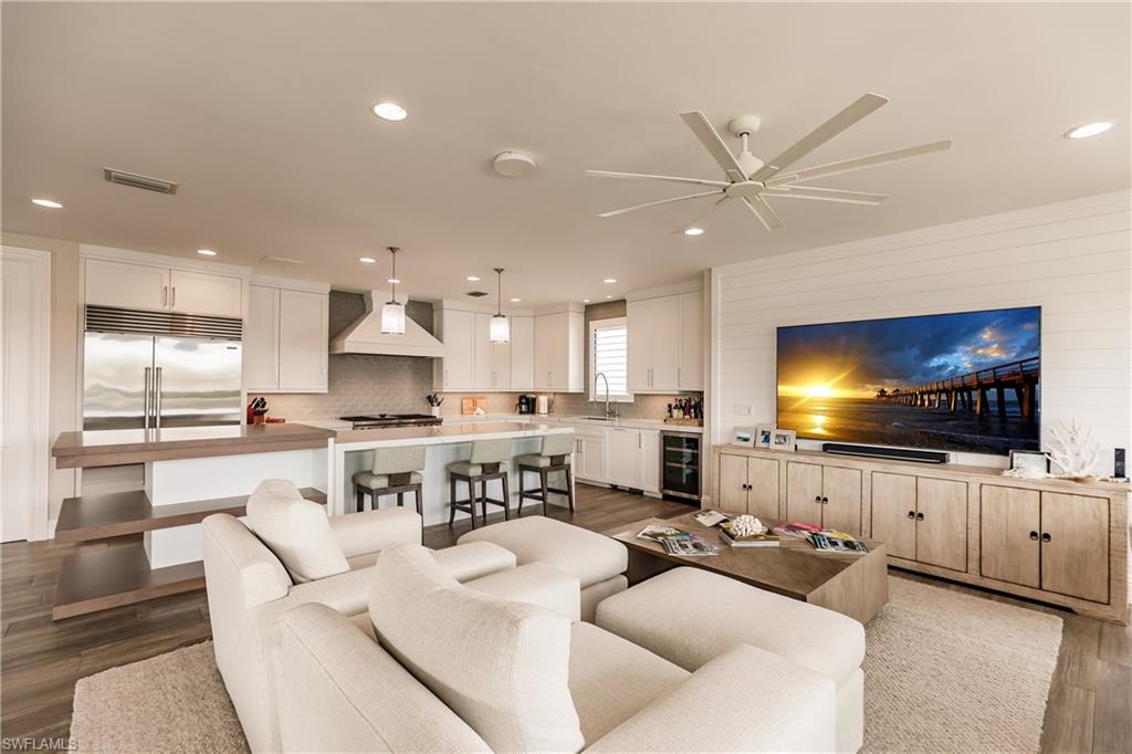 434 Trade Winds Ave - Photo 6