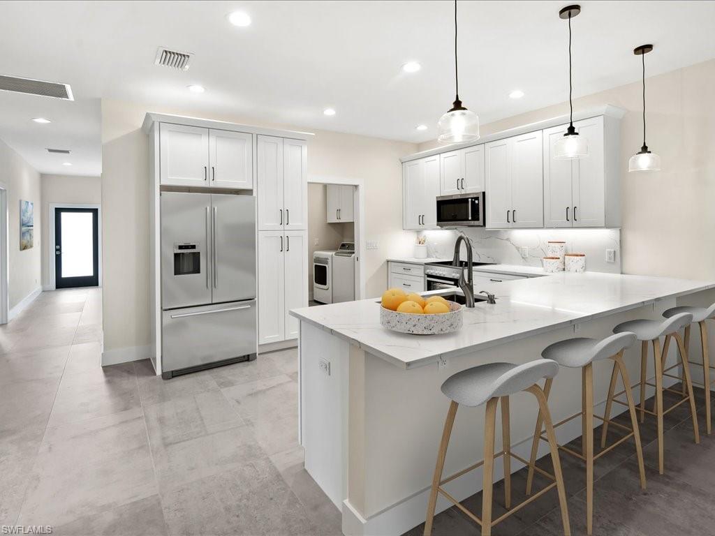 605/609 107th Ave N - Photo 3